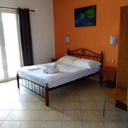 Emmanouil Апартаменты *