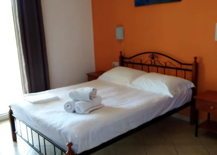 Emmanouil Lejlighed *