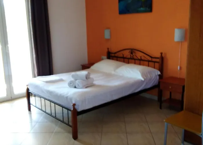 Emmanouil Lejlighed *